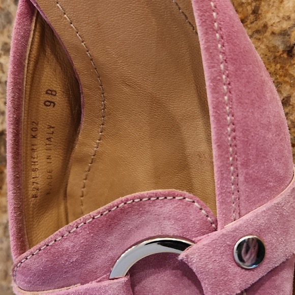 Coach Pink Suede Mule Sandals. Buckle - Picture 16 of 16